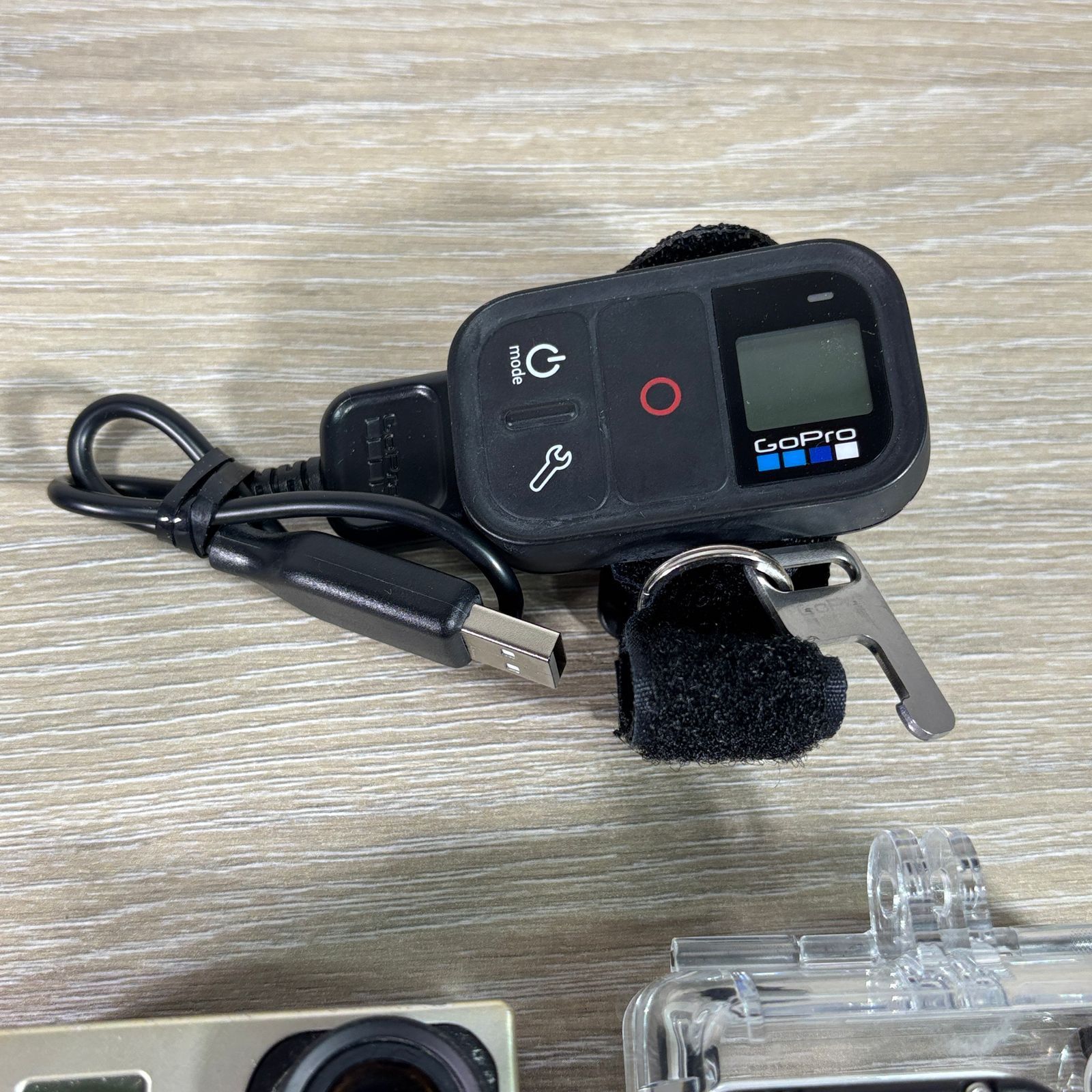 Камера GoPro HERO 3 в комплекте с аксессуарами (б\у)