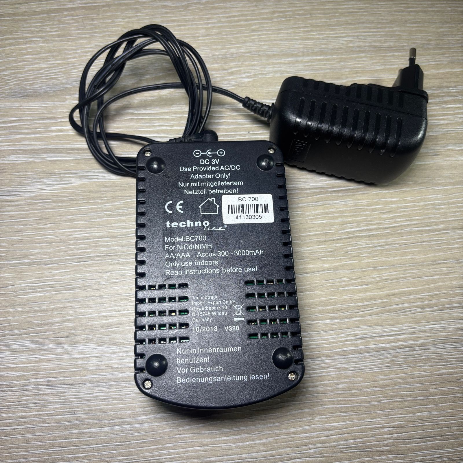 Зарядний пристрій Technoline BC 700 (вживаний)