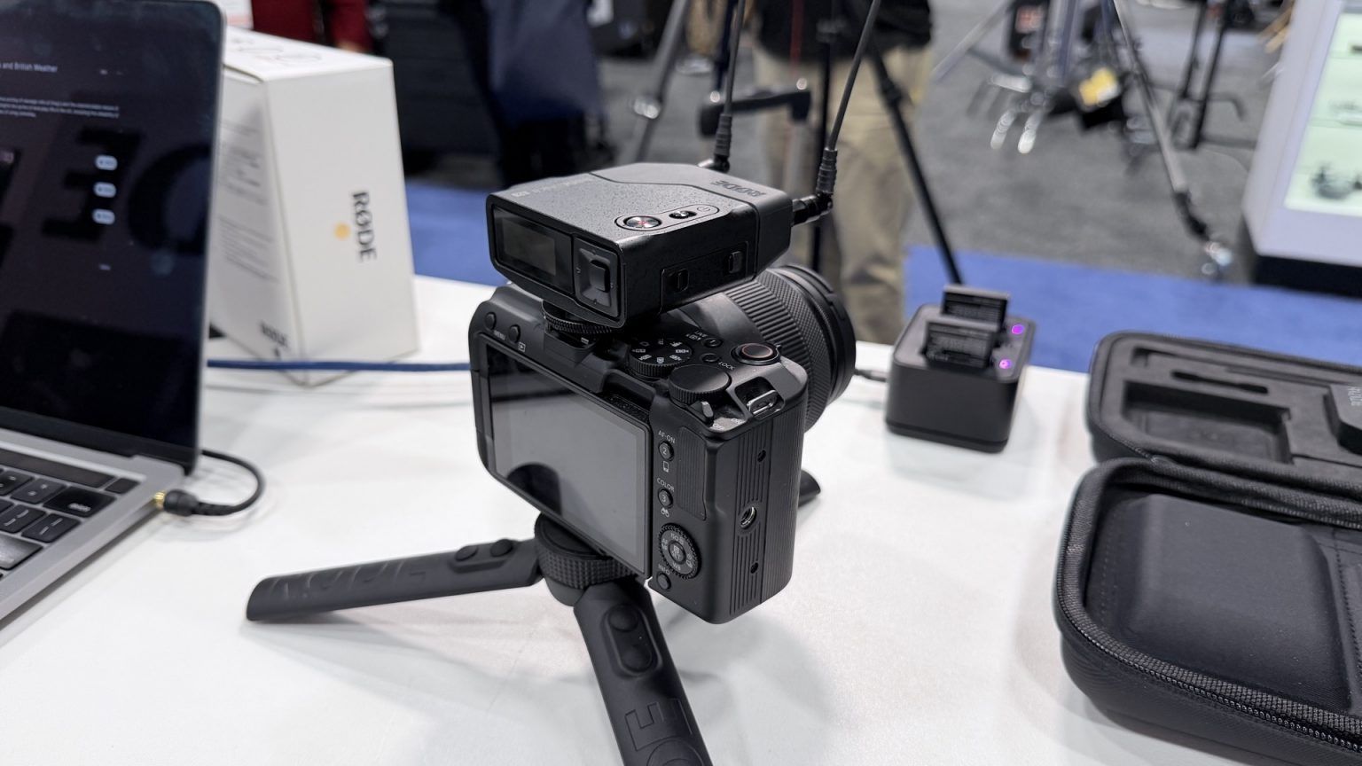 Бездротова мікрофонна UHF система R&Oslash;DE R&Oslash;DELink II (на 2 персони)