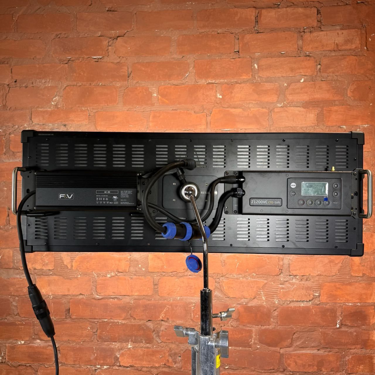 LED-панель F&V EverTrue Z1200VC Studio Pack (вживаний)