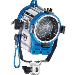 Освітлювальний прилад ARRI 300 Plus (90-250)