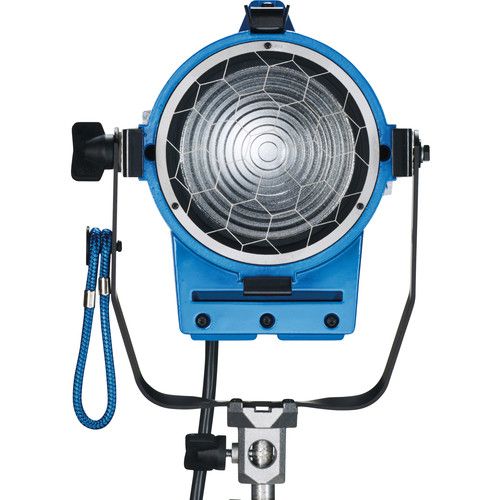 Освітлювальний прилад ARRI 650 Plus (90-250V)