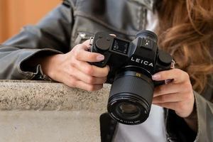 Leica SL3-P: нова беззеркальна камера з об'єктивами 50mm f/1.4 та 100mm f/2.8