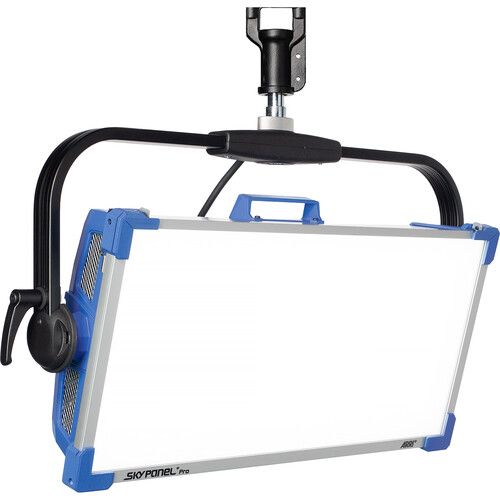 LED панель ARRI SkyPanel S60-C Pro (blue/silver)