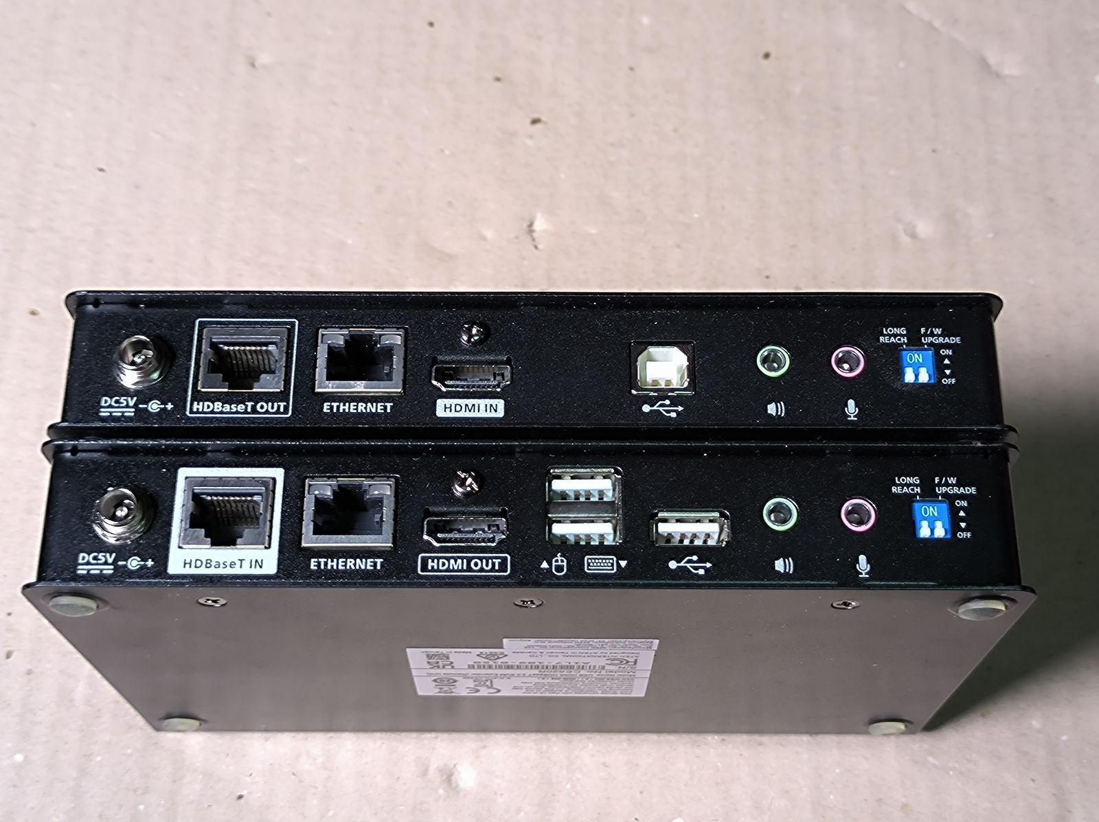 Удлинитель KVM ATEN CE820-AT-G, USB, HDMI, HDBaseT 2.0 (CE820L+CE820R) (б/у)