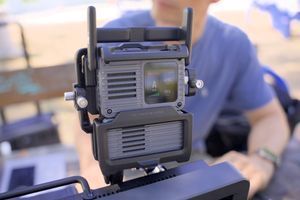 DJI SDR Transmission 2: один бокс, який сам вирішує, ким бути
