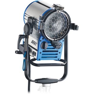 Освітлювальний прилад ARRI TRUE BLUE D12 Set (вживаний)