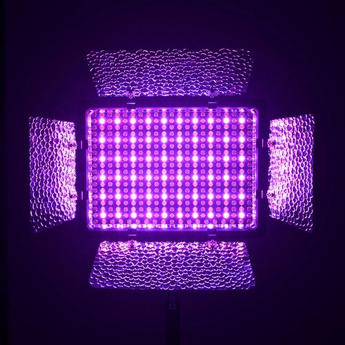 LED панель Yongnuo YN-300 IV (RGB)