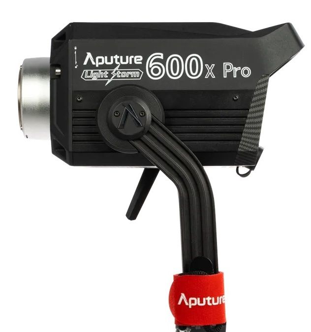 LED світло Aputure Light Storm LS 600x Pro (Bi-Color)