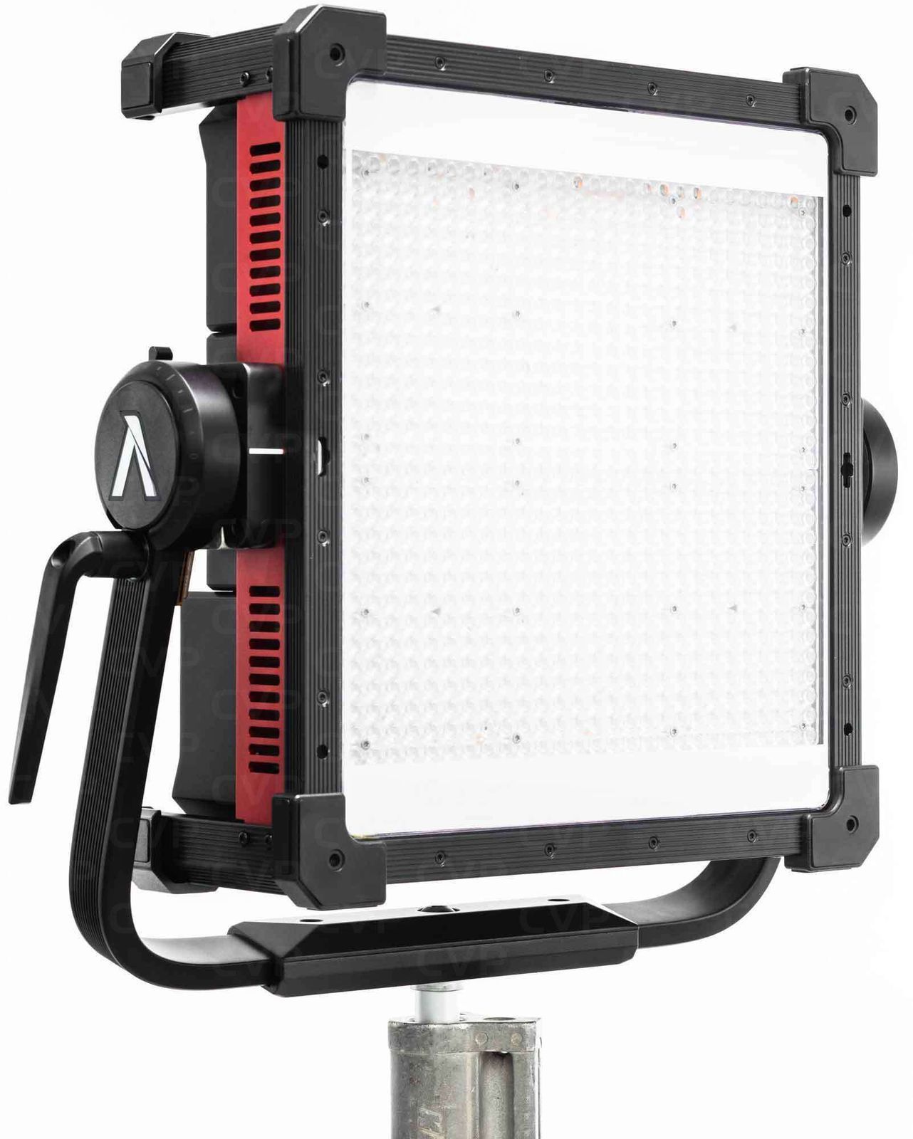 LED панель Aputure NOVA II 1x1 Tunable Color (BLAIR-CG) с лирой, дифузором и кейсом