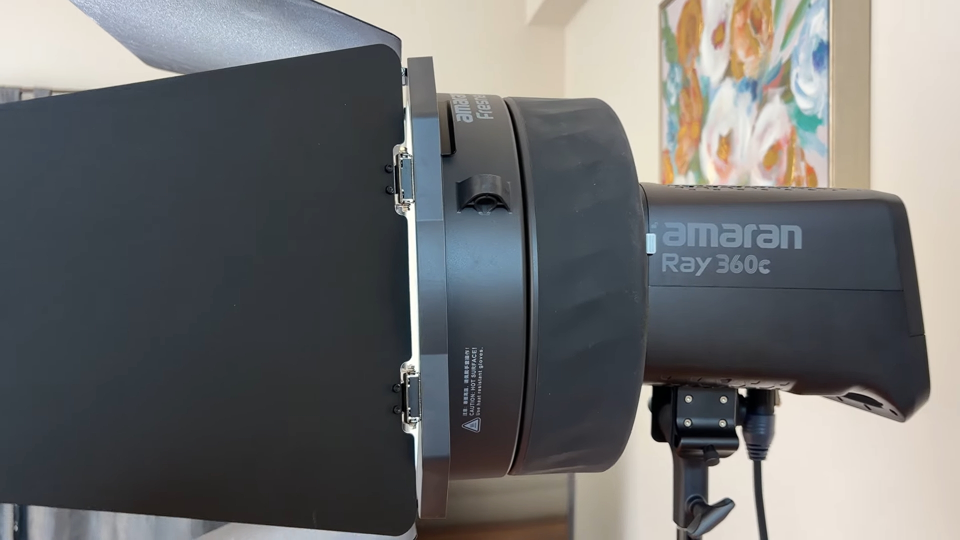 Aputure Amaran Fresnel для Ray 360c / 660c — проекційна лінза Френеля для гнучкого керування променем світла