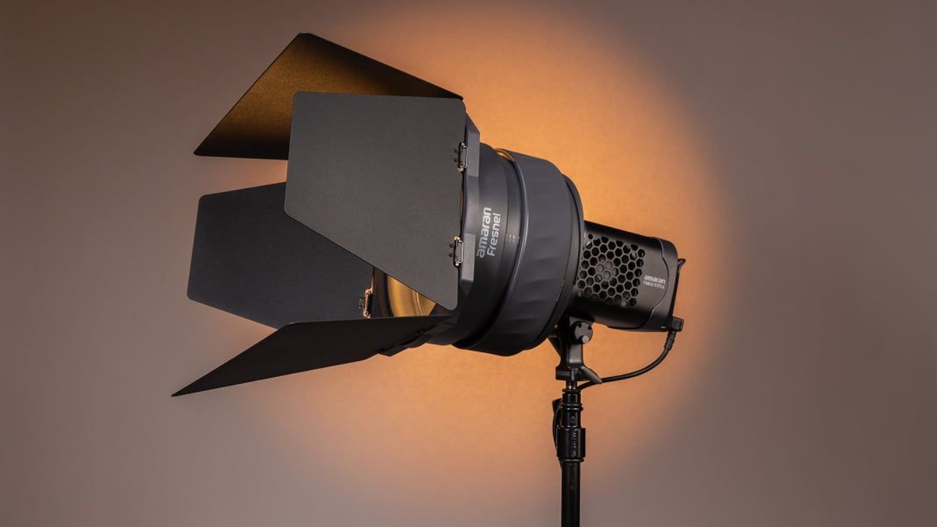 Aputure Amaran Halo 600x (Bi-color) — LED світло з надзвичайно високою потужністю при невеликих розмірах та вазі