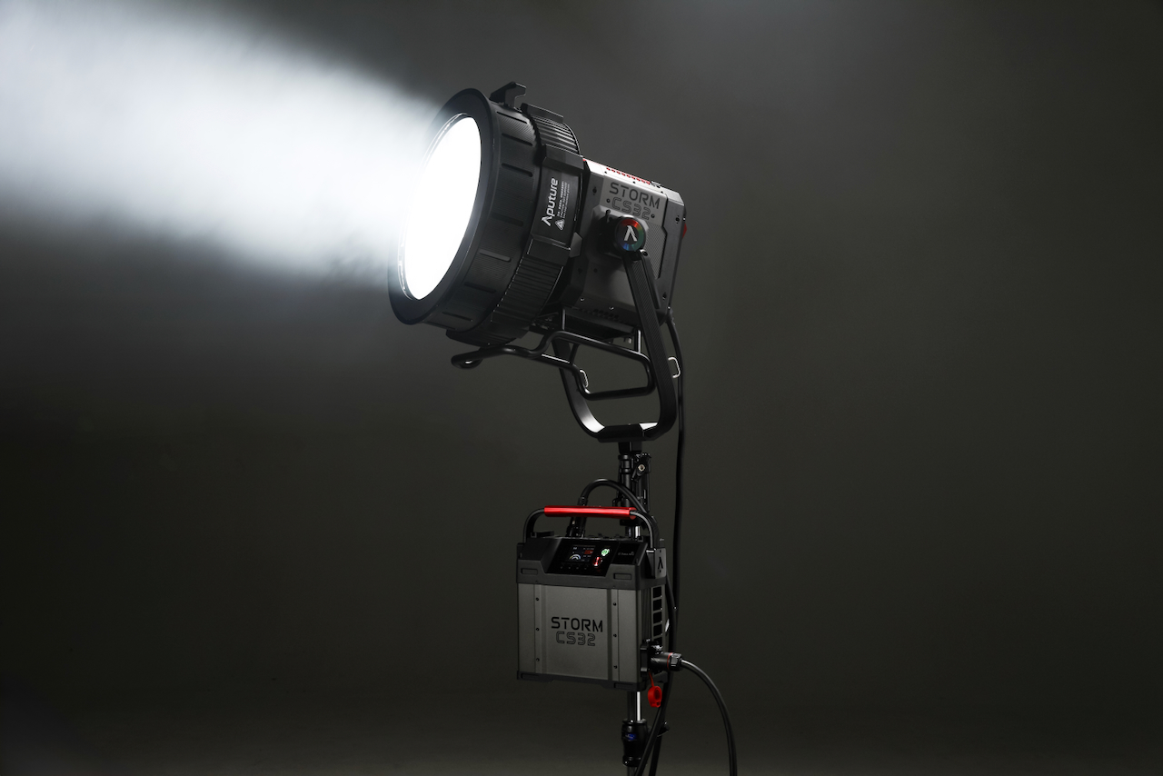 Aputure STORM CS32 (Flight Case Kit) (BLAIR-CG) — надпотужне LED світло 2,6 кВт з винятковою точністю передачі кольорів