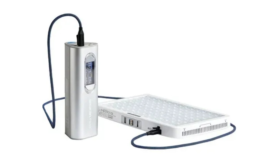 Aputure USB-C to USB-C Locking Charging Cable 3м (MS01060101)