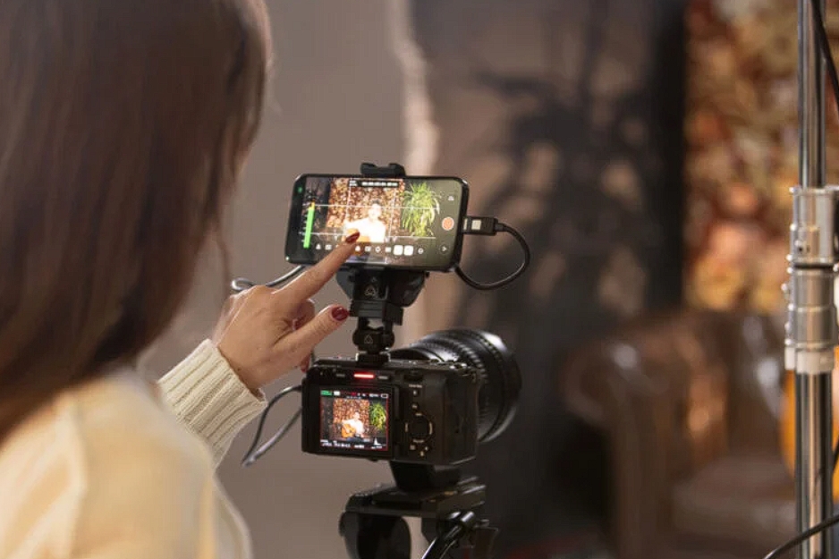 Atomos Ninja Phone Video Co-Processor (ATOMNJPB01) — відеокопроцесор для перетворення iPhone на накамерний монітор з функцією рекордера та стрімінгу