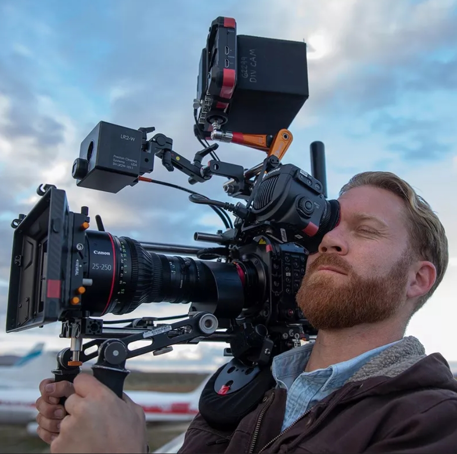 Canon C300 Mark III (Body) (3795C002) — камера для професійних режисерів та операторів з високою роздільною здатністю та динамічним діапазоном