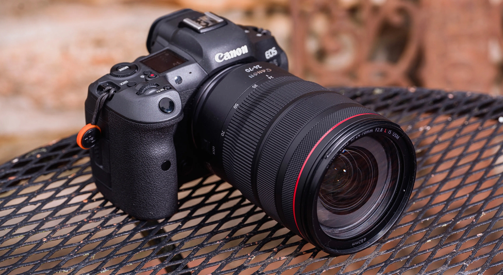Canon RF 24-70mm f/2.8 L IS USM RF-mount (для Canon) — зум-об'єктив для універсальної повсякденної зйомки з чудовим автофокусом та стабілізацію