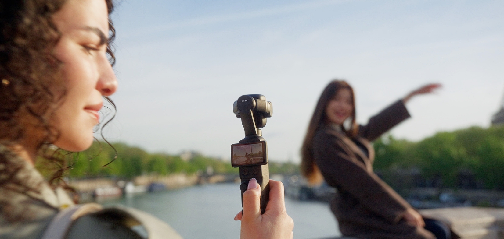 DJI Osmo Pocket 4P Vlog Combo — комплект для зйомки відео із екшн-камери зі стабілізатором, мікрофона та заповнюючого світла