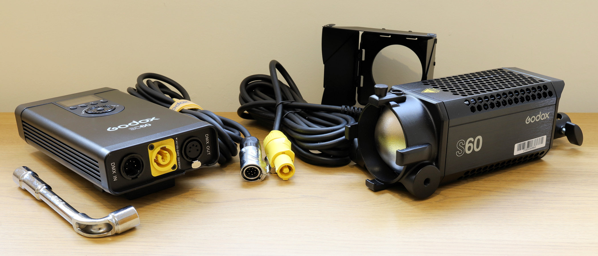 LED світло Godox S60 (Daylight)