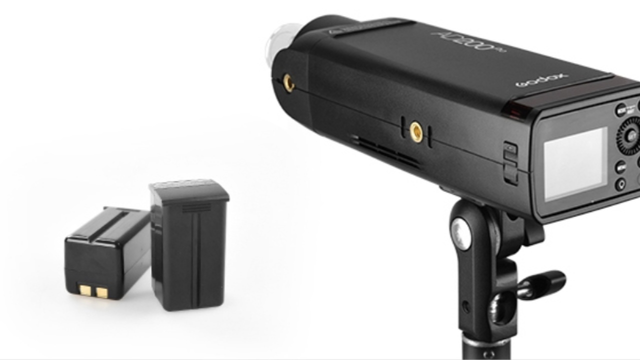 ‎Godox AD200Pro (Pocket Flash Kit)