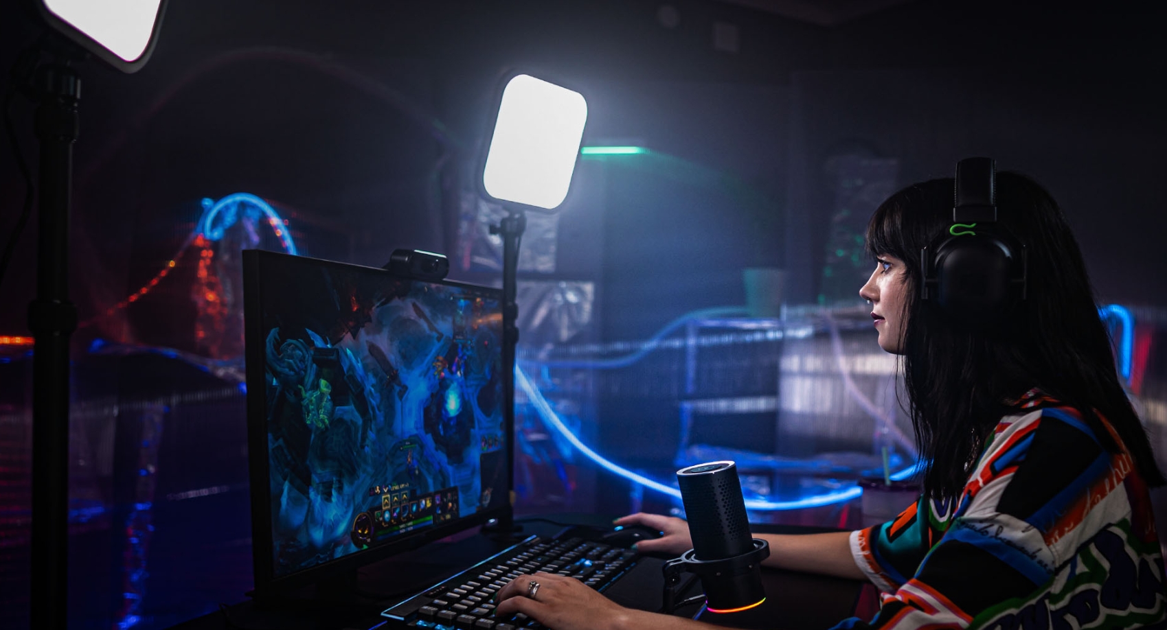 Godox E-Sport ES30 KIT2 — компактна LED панель з настільною підставкою для високоякісного ігрового стрімінгу