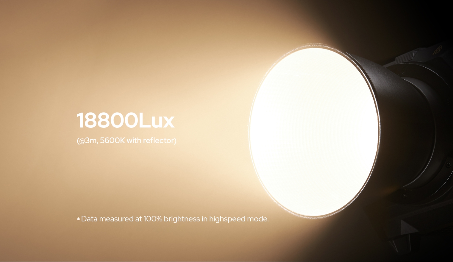 Godox Knowled M600Bi Pro (Bi-Color) — надзвичайно яскраве LED світло для професійної зйомки фото, відео та кінематографа