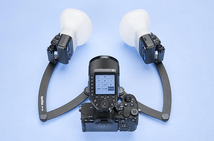 Godox MF12 для Sony (MF12-DK2) — набір з 2 накамерних спалахів та аксесуарів для стоматологічного фільмування та макрозйомки