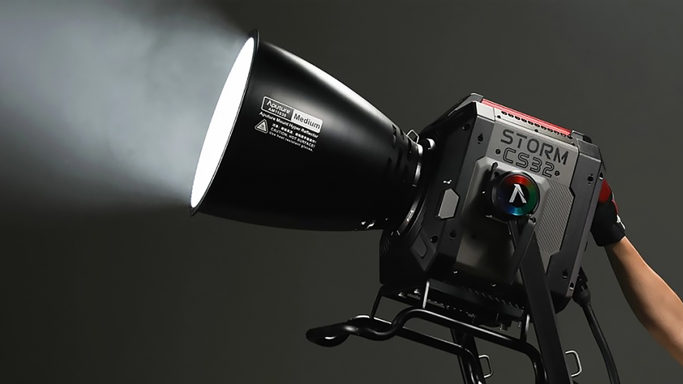 LED свет Aputure STORM CS32 Tunable Color