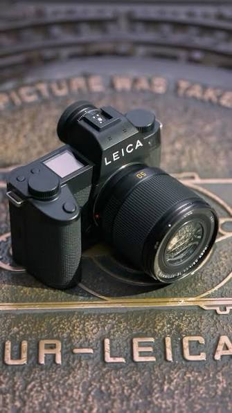 Leica SL3-P: нова беззеркальна камера з об'єктивами 50mm f/1.4 та 100mm f/2.8