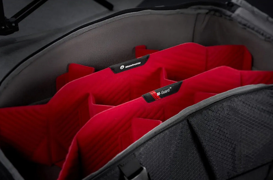 Manfrotto MB PL2-BP-BL-M Pro Light Backloader 22.5L (Medium) — рюкзак для безпечного та зручного транспортування камер та ноутбуків