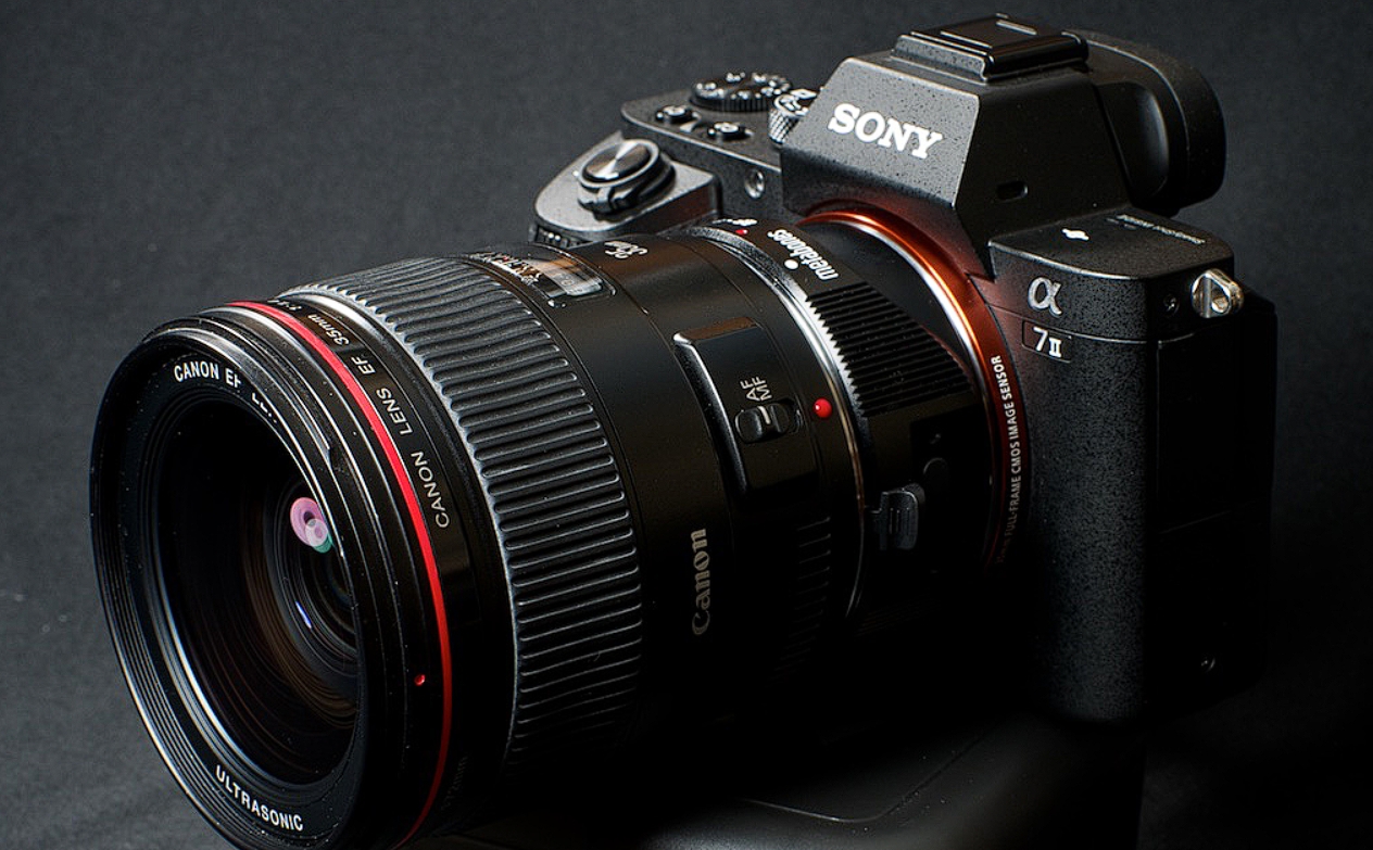 Metabones Canon EF Lens to Sony E Mount T Smart Adapter (Mark IV) MB-EF-E-BT4 (вживаний) — адаптер з електронним з'єднанням для камери Sony E та об'єктива Canon EF, EF-S