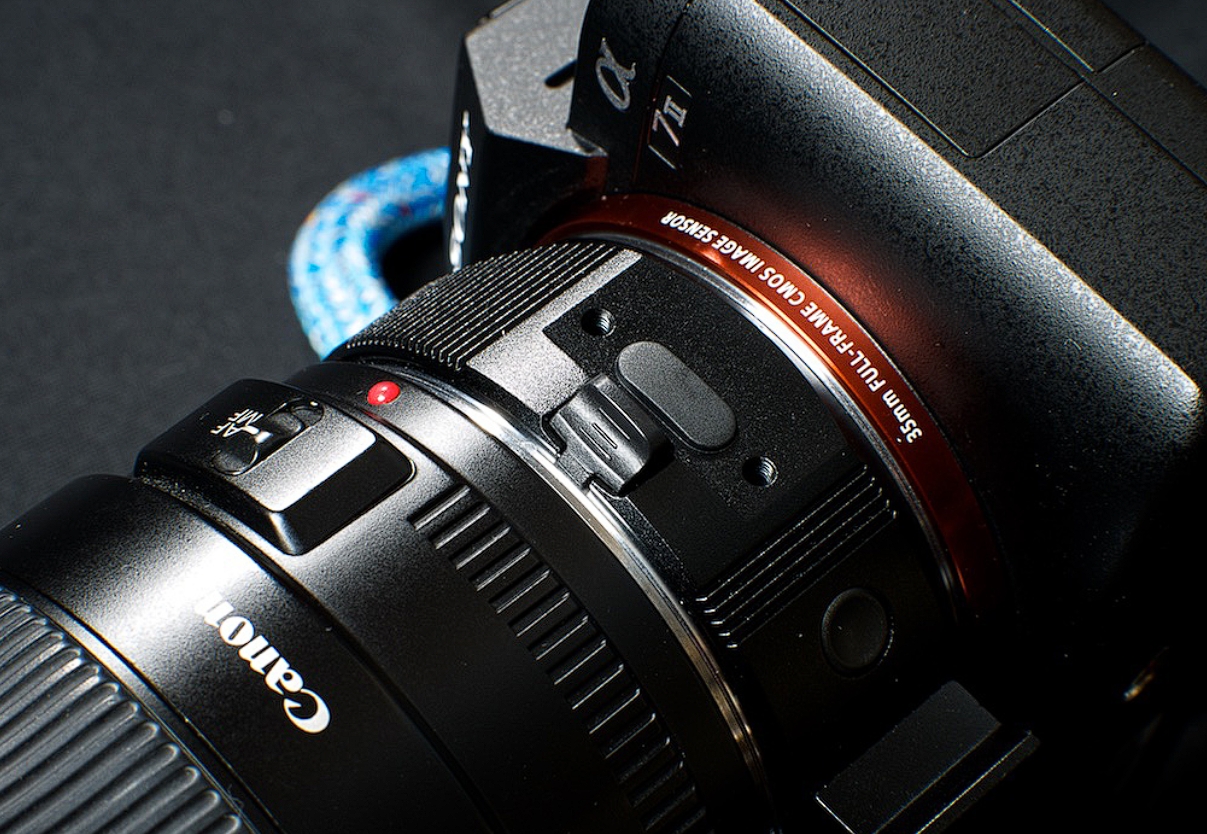 Metabones Canon EF Lens to Sony E Mount T Smart Adapter (Mark IV) MB-EF-E-BT4 (вживаний) — адаптер з електронним з'єднанням для камери Sony E та об'єктива Canon EF, EF-S