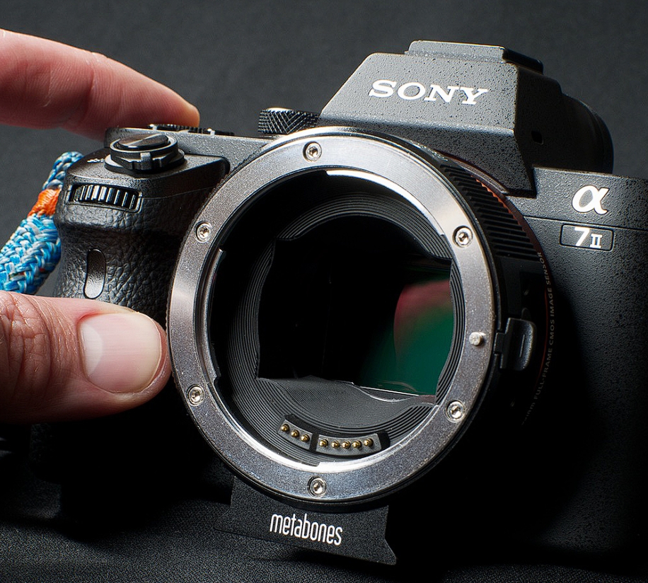 Metabones Canon EF Lens to Sony E Mount T Smart Adapter (Mark IV) MB-EF-E-BT4 (вживаний) — адаптер з електронним з'єднанням для камери Sony E та об'єктива Canon EF, EF-S