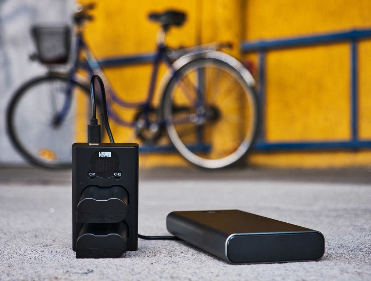 Newell DL-USB-C для LP-E6 — подвійний зарядний пристрій з великою мобільністю та незалежними каналами