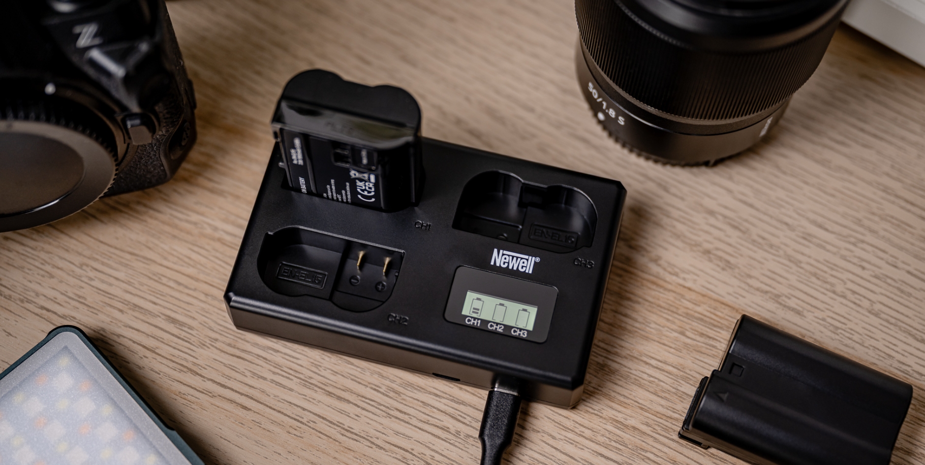 Newell TT-USB-C для акумуляторів LP-E6 (NL4805) — потрійний зарядний пристрій для мобільних виїзних зйомок
