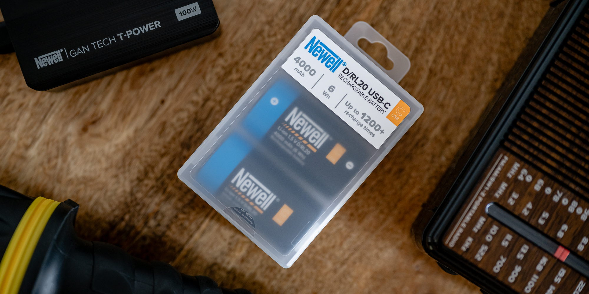 Newell USB-C D/R20 Rechargeable Battery 4000 mAh (2 шт.)(NL4208) — місткий та зручний акумулятор для техніки D/R20 з зарядкою від USB-C