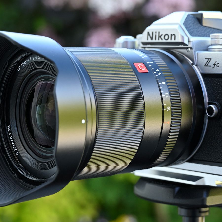 Об'єктив Viltrox AF 13mm F1.4 APS-C (для Nikon Z-Mount)