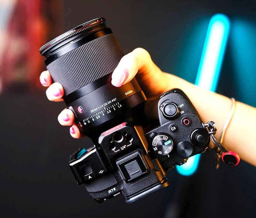 obyektiv-sigma-14mm-f14-dg-art-e-mount-dlya-sony