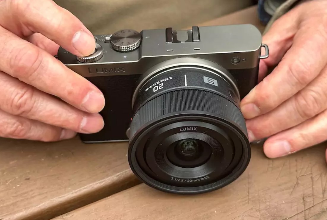 Panasonic LUMIX S 20mm f/2.5: ультракомпактний ширококутник для повного кадру