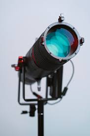 proekcijna-nasadka-aputure-spotlight-mini-zoom