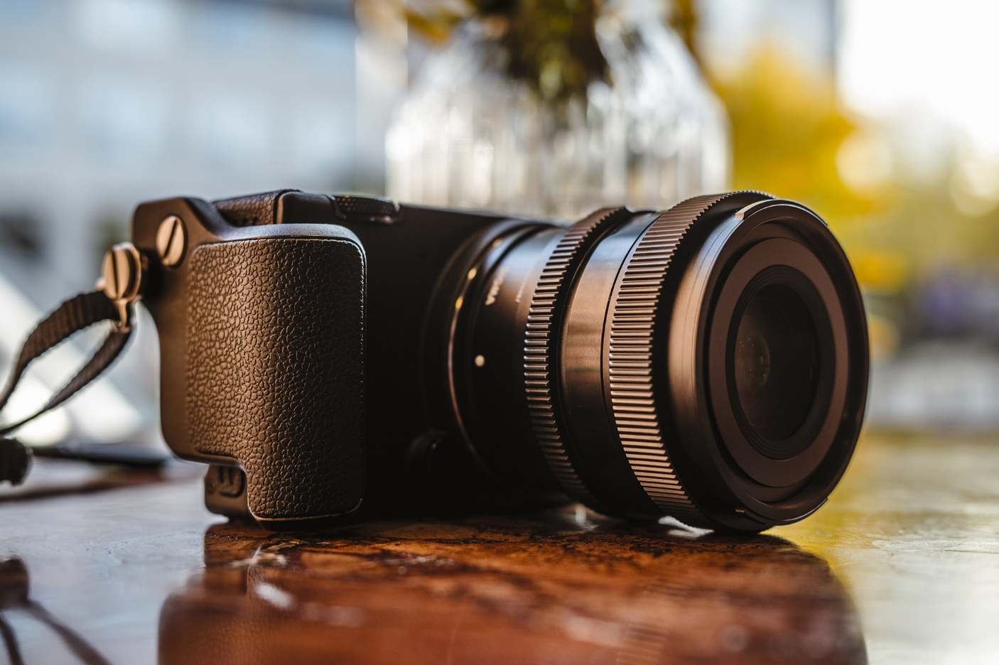 Sigma 35mm f/2 DG Contemporary E mount (для Sony) — універсальний об'єктив з чудовою роздільною здатністю та компактним корпусом