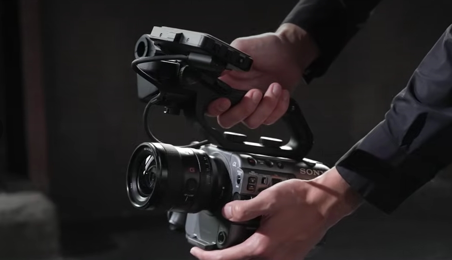 Sony FX6 Full-Frame (Body)(ILME-FX6V) — компактна та легка камера для професійної зйомки відео 4К з повнокадровим сенсором
