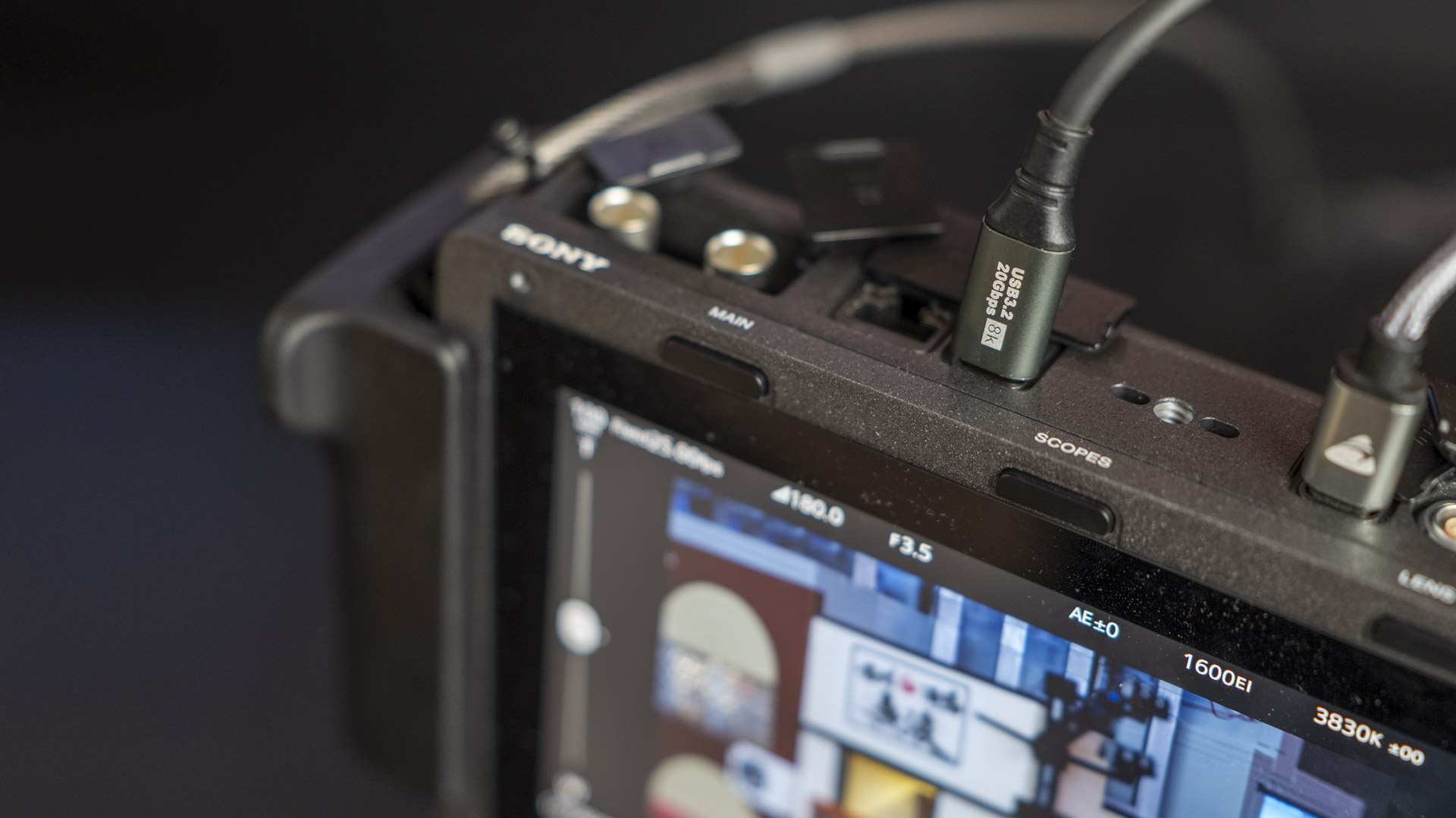 Sony RM-DP7 та RM-DP5: монітори-контролери для камер Cinema Line