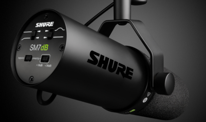 Shure SM7DB — легендарний динамічний мікрофон із вбудованим підсилювачем
