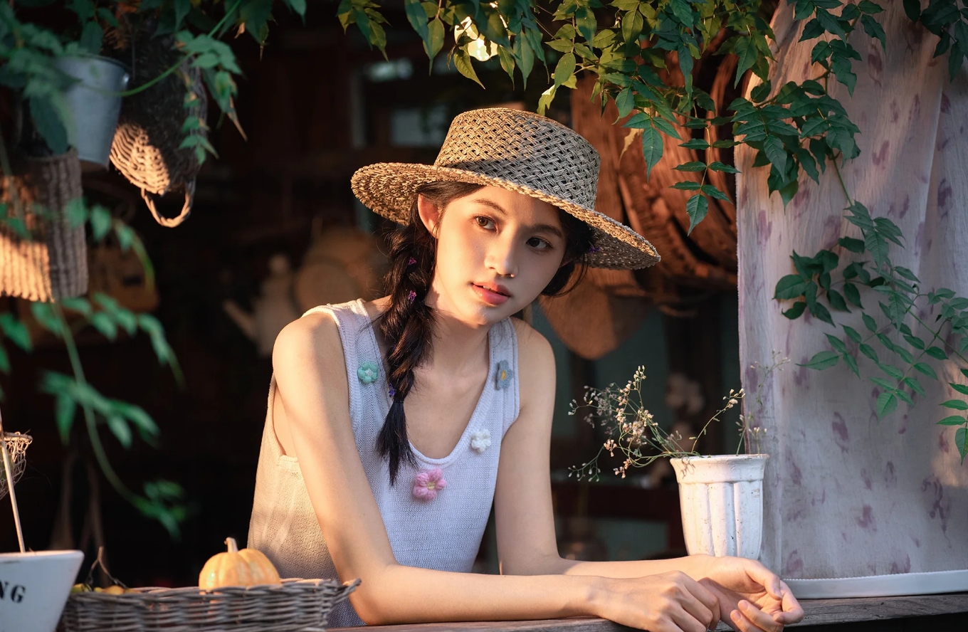 Viltrox AF 75mm f/1.8 EVO Z mount (для Nikon) — об'єктив з вагою 355 г для фільмування портретів та предметів на камери APS-C